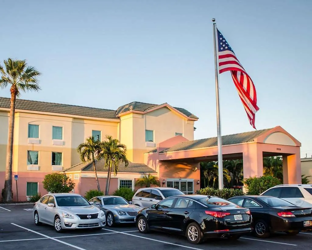 Sleep Inn Clearwater-St Petersburg 2*, Clearwater
